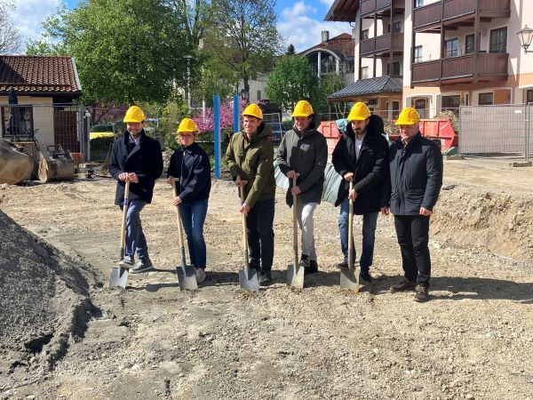 Spatenstich Dorfplatz